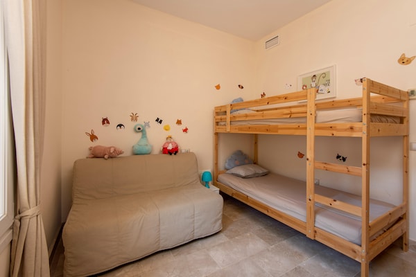 Foto van 3-slaapkamerappartement met privétuin - Vakantiehuis in Pinos de Alhaurín - BedRoom