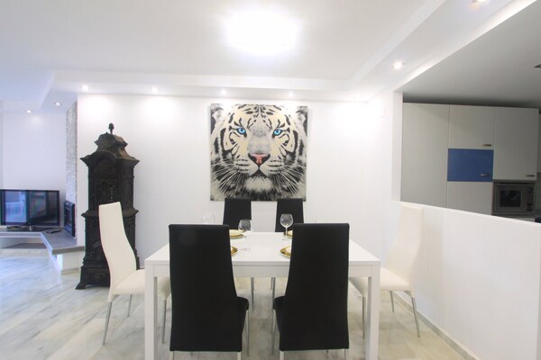 Foto van Appartement aan het strand met jacuzzi en zwembad - Vakantiehuis in Marbella - DiningRoom