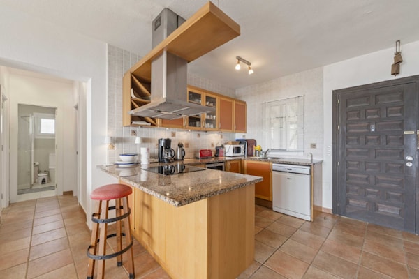 Foto van Villa aan het strand voor 7 personen met zwembad - Vakantiehuis in Marbella - Kitchen