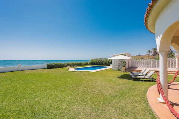 Foto van Villa aan het strand voor 7 personen met zwembad - Vakantiehuis in Marbella - GardenSummer