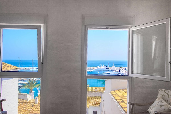 Foto van Appartement in Puerto Banús voor 8 personen - Vakantiehuis in Marbella - ViewSummer