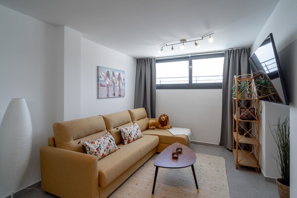 Foto van Elegante villa voor drie gasten in Nerja - Vakantiehuis in Nerja - LivingRoom