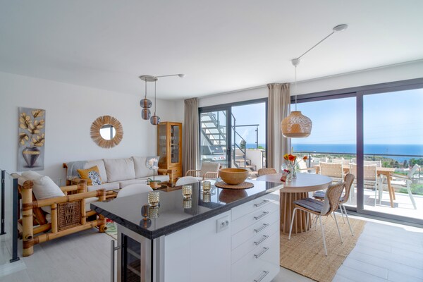 Foto van Elegante villa voor drie gasten in Nerja - Vakantiehuis in Nerja - LivingRoom