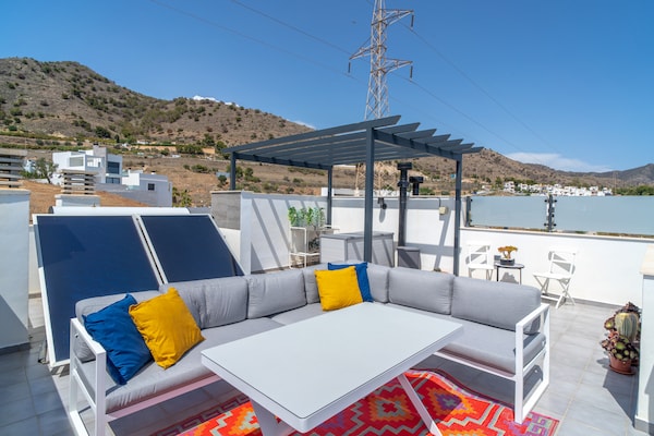Foto van Elegante villa voor drie gasten in Nerja - Vakantiehuis in Nerja - TerraceBalcony