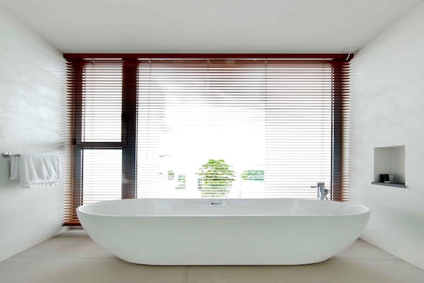 Foto van Villa Christal – Uitzicht op zwembad en zee - Vakantiehuis in Adeje - BathRoom