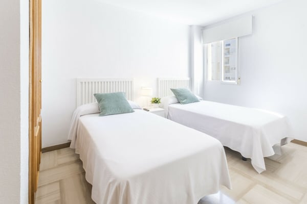 Foto van 41. AG AIGUABLAVA 6-5 - Vakantiehuis in Playa de Gandía - Untagged