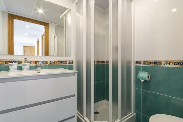 Foto van 59. AG TERRANOVA 12 - Vakantiehuis in Playa de Gandía - BathRoom