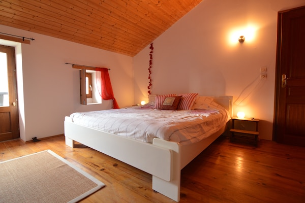 Foto van Landelijk familieparadijs voor 8 met zwembad - Vakantiehuis in Frontenay sur Dive - BedRoom