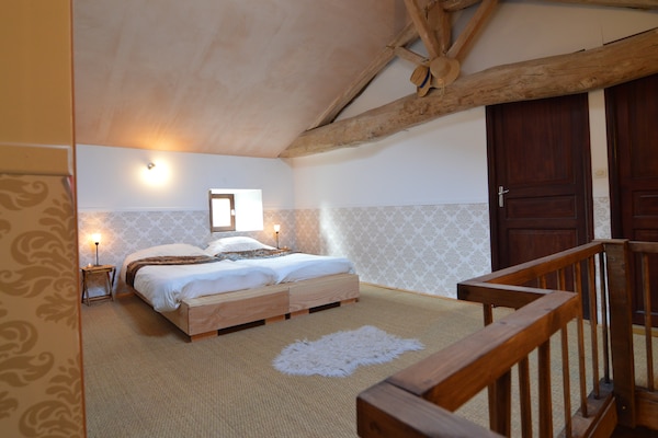 Foto van Landelijk familieparadijs voor 8 met zwembad - Vakantiehuis in Frontenay sur Dive - BedRoom