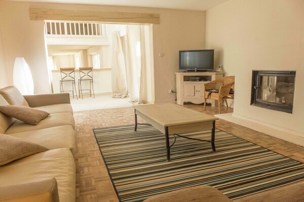 Foto van Vakantiehuis in Loupia met privézwembad - Vakantiehuis in Loupia - LivingRoom