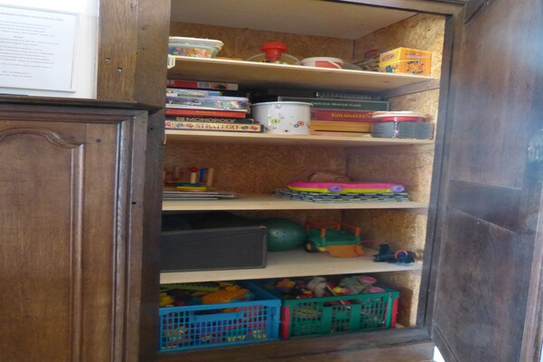 Foto van Comfortabel vakantiehuis met privé tuin - Vakantiehuis in la Neuville-aux-Joûtes - Ambiance