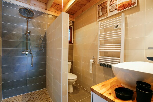 Foto van Ruime villa met privé tuin - Vakantiehuis in Aubeterre-sur-Dronne - BathRoom