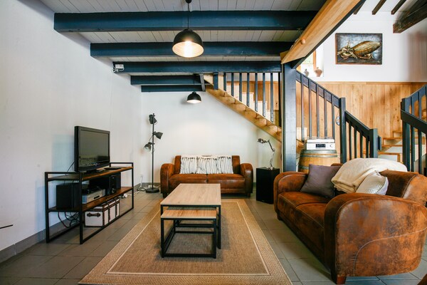 Foto van Ruime villa met privé tuin - Vakantiehuis in Aubeterre-sur-Dronne - LivingRoom