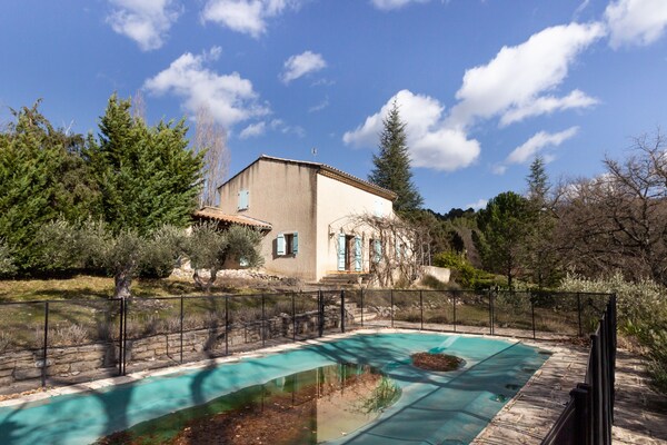 Foto van Rustige villa in Saignon met privézwembad - Vakantiehuis in Saignon - ExteriorSummer