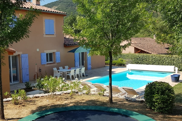 Foto van Idyllische villa met zwembad - Vakantiehuis in Les Mazes - PoolOfHouse