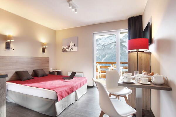 Foto van Chalet in Praroustan met Uitzicht op Bergen - Vakantiehuis in PRA LOUP 1500 - BedRoom