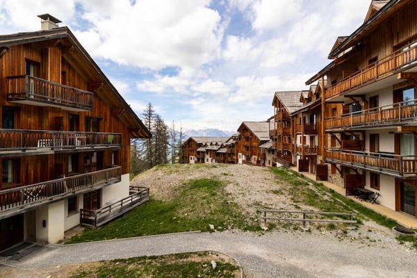 Foto van Les Chalets De Bois MÉan-C - Vakantiehuis in LES ORRES - ViewSummer
