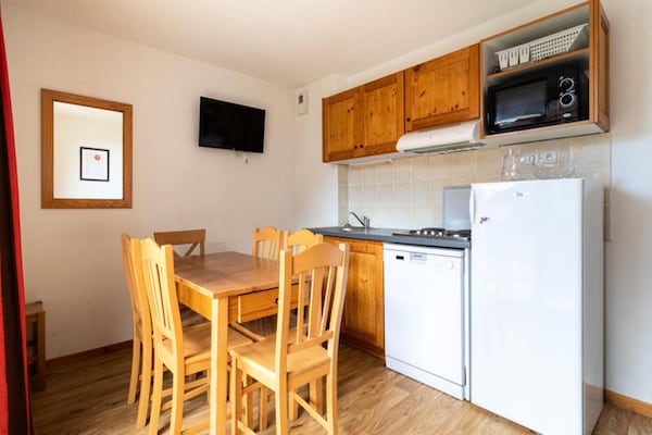 Foto van Les Chalets De Bois MÉan-C - Vakantiehuis in LES ORRES - DiningRoom