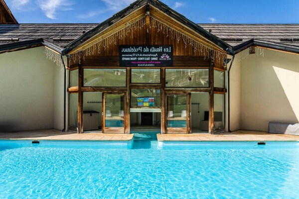Foto van Residentie Les Hauts De Preclaux - Vakantiehuis in LES ORRES - ExteriorSummer