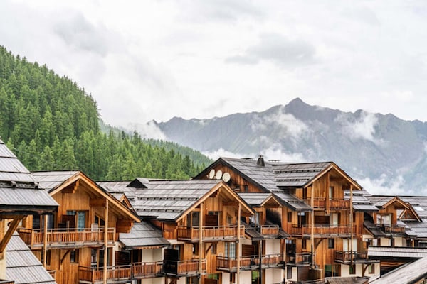 Foto van Les Chalets De Bois Méan-A - Vakantiehuis in LES ORRES - ExteriorSummer
