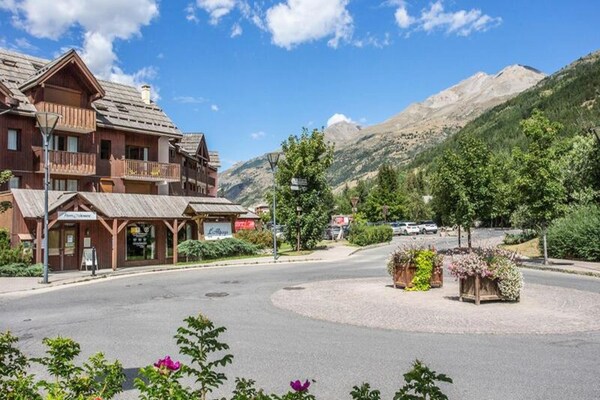 Foto van Appartement in Serre-Chevalier bij Spa - Vakantiehuis in LA SALLE-LES-ALPES - ExteriorSummer