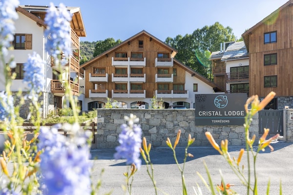 Foto van Chalet in Serre Chevalier voor gezinnen - Vakantiehuis in Saint Chaffrey - ExteriorSummer