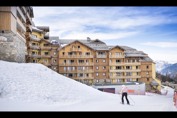 Foto van Appartement in Frankrijk met Ski-in/Ski-out - Vakantiehuis in RISOUL - ExteriorWinter