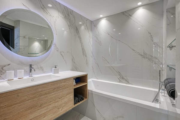Foto van Luxe appartement met balkon - 2BR/6P - Cannes - Vakantiehuis in Cannes - 