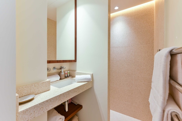 Foto van Luxe appartement met terras 6P / 3BR - Grand Hotel - Croisette Cannes - 