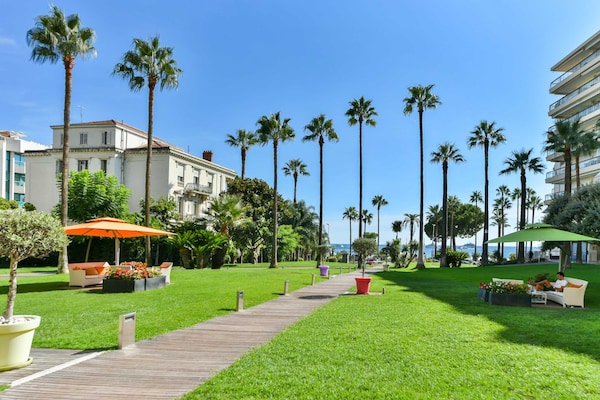 Foto van Luxe appartement met terras 6P / 3BR - Grand Hotel - Croisette Cannes - 