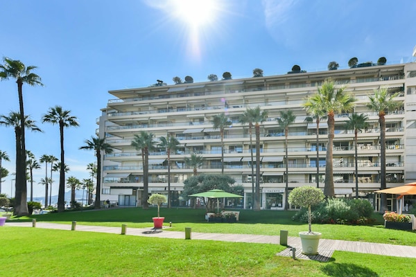 Foto van Luxe appartement met terras 6P / 3BR - Grand Hotel - Croisette Cannes - 