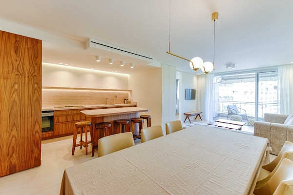 Foto van Luxe appartement met terras 6P / 3BR - Grand Hotel - Croisette Cannes - 