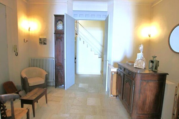 Foto van Appartement van 145 m² met privétoegang tot zee - Vakantiehuis in CANNES - ExteriorSummer