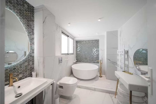 Foto van Modern appartement - 3BR- 6P - Palm Beach - Vakantiehuis in Cannes - Untagged