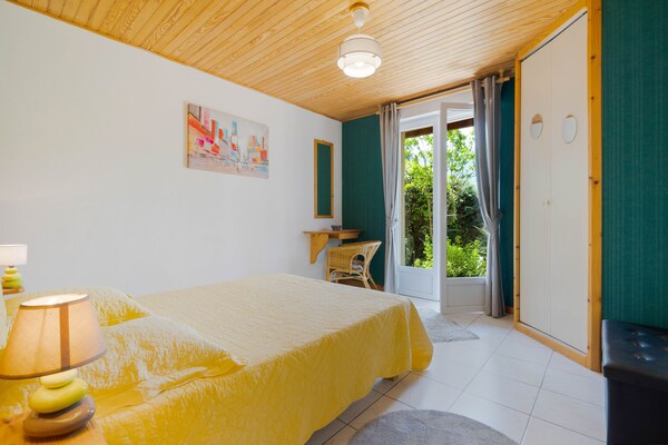 Foto van Rustige retraite aan het zwembad - Vakantiehuis in Les Salelles - BedRoom