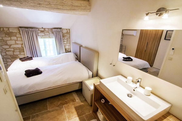 Foto van Serene familie-ontsnapping - Vakantiehuis in Villesèque-des-Corbières - BedRoom