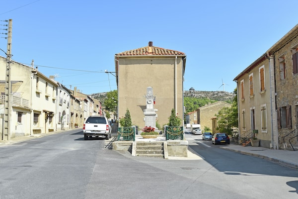 Foto van Serene familie-ontsnapping - Vakantiehuis in Villesèque-des-Corbières - AreaSummer5KM
