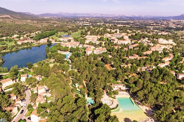 Foto van Appartement in Provence met golfslagbad - Vakantiehuis in MALLEMORT - 