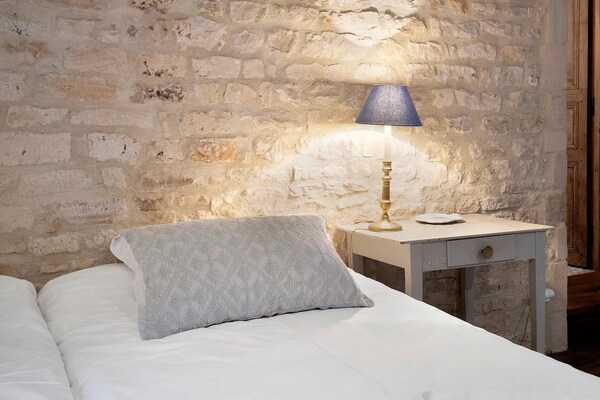Foto van Elegante retraite in Normandië - Vakantiehuis in Lantheuil - BedRoom