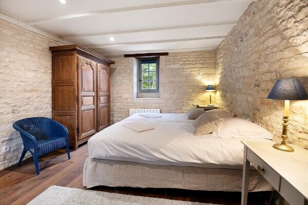 Foto van Elegante retraite in Normandië - Vakantiehuis in Lantheuil - BedRoom