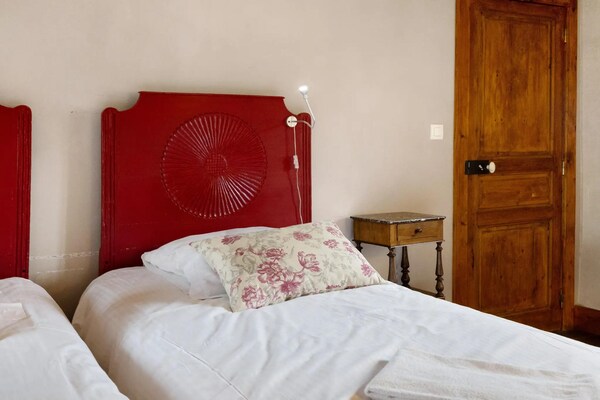Foto van Elegante retraite in Normandië - Vakantiehuis in Lantheuil - BedRoom
