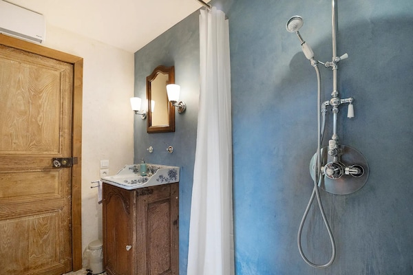Foto van Elegante retraite in Normandië - Vakantiehuis in Lantheuil - BathRoom