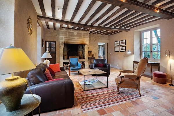Foto van Elegante retraite in Normandië - Vakantiehuis in Lantheuil - LivingRoom