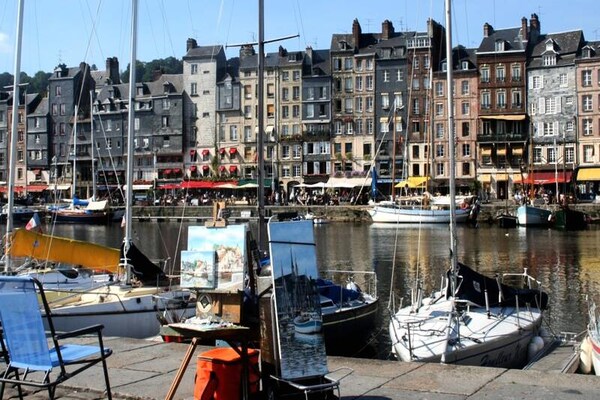 Foto van Uitzicht op de baai van Seine Parkeerplaats Pont De Normandie - 