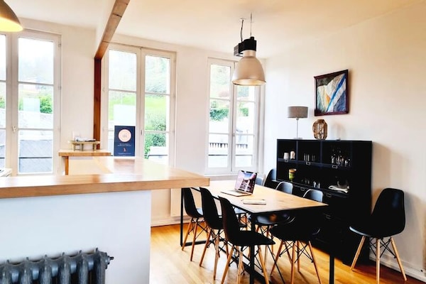 Foto van Uitzicht op de baai van Seine Parkeerplaats Pont De Normandie - 