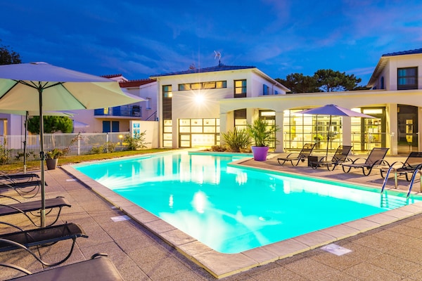 Foto van Duplex-vakantiehuis voor het hele gezin - Vakantiehuis in Saint-Palais-sur-Mer - PoolOfHouse