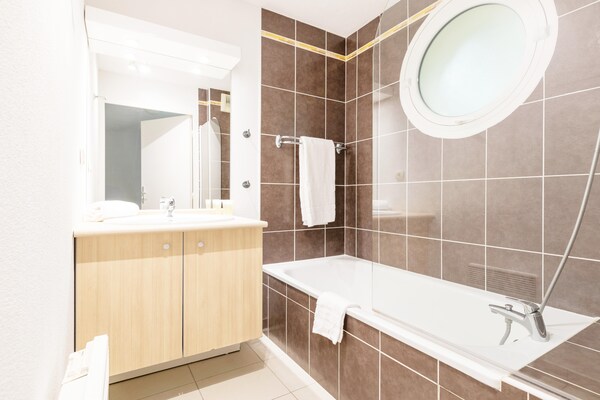 Foto van Duplex-vakantiehuis voor het hele gezin - Vakantiehuis in Saint-Palais-sur-Mer - BathRoom