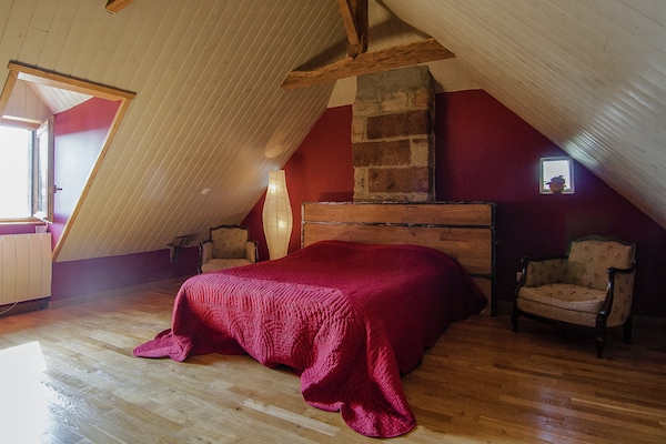 Foto van Modern vakantiehuis met zwembad - Vakantiehuis in Saint Bonnet la Riviére - BedRoom
