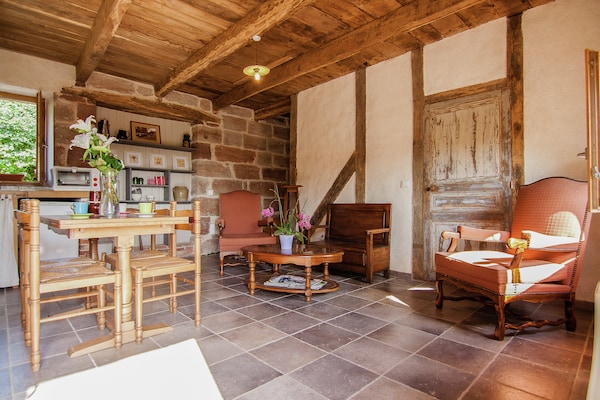 Foto van Modern vakantiehuis met zwembad - Vakantiehuis in Saint Bonnet la Riviére - DiningRoom
