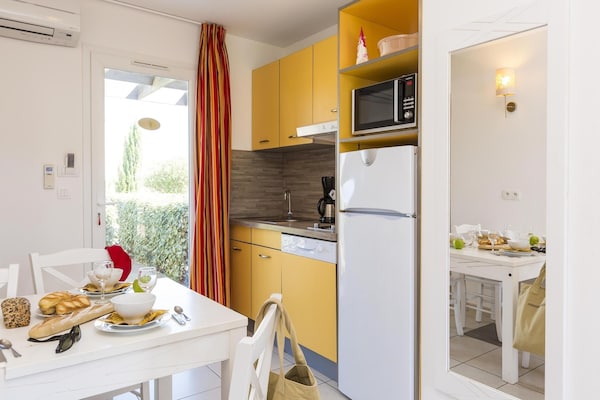 Foto van Vakantiepark op Corsica met Terras - Vakantiehuis in Belgodere - Kitchen